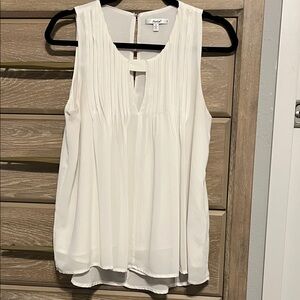 Papaya Ivory Sleeveless Blouse Size M